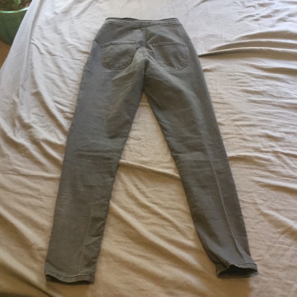 Fashion Nova Gray Jeans Size 7 - Picture 4 of 4